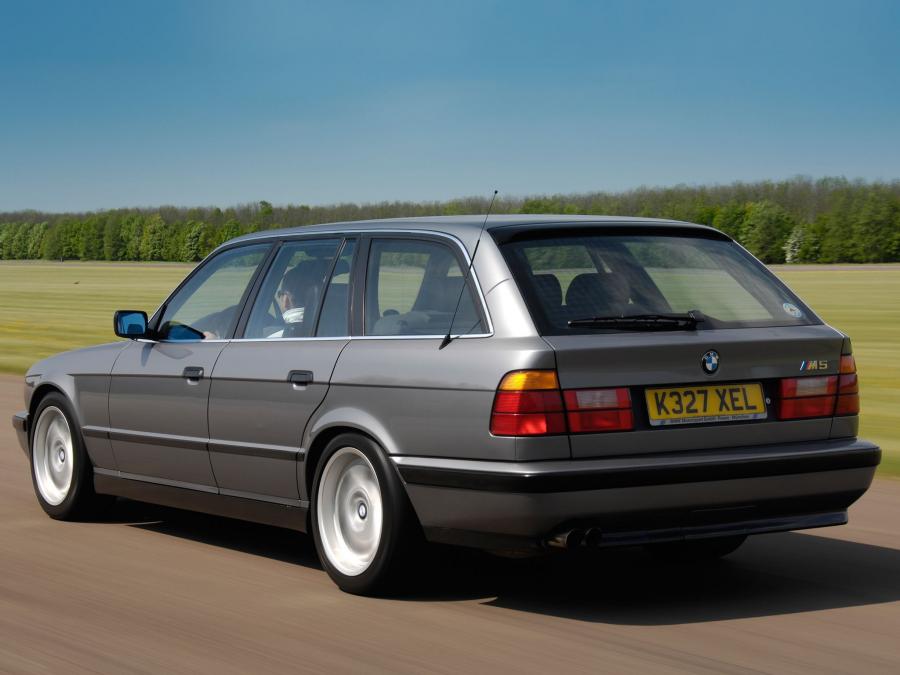  BMW M5 Touring 1992 года  (фото 4 из 6)